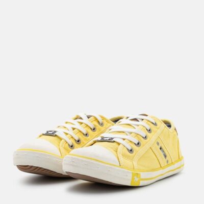 Mustang Vintage Style Pastel Yellow Lace Up Trainer  Clearance